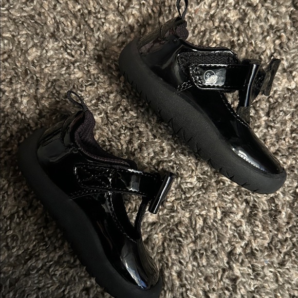 Stride Rite Black Patent Dress Shoes with Bow - Picture 3 of 4